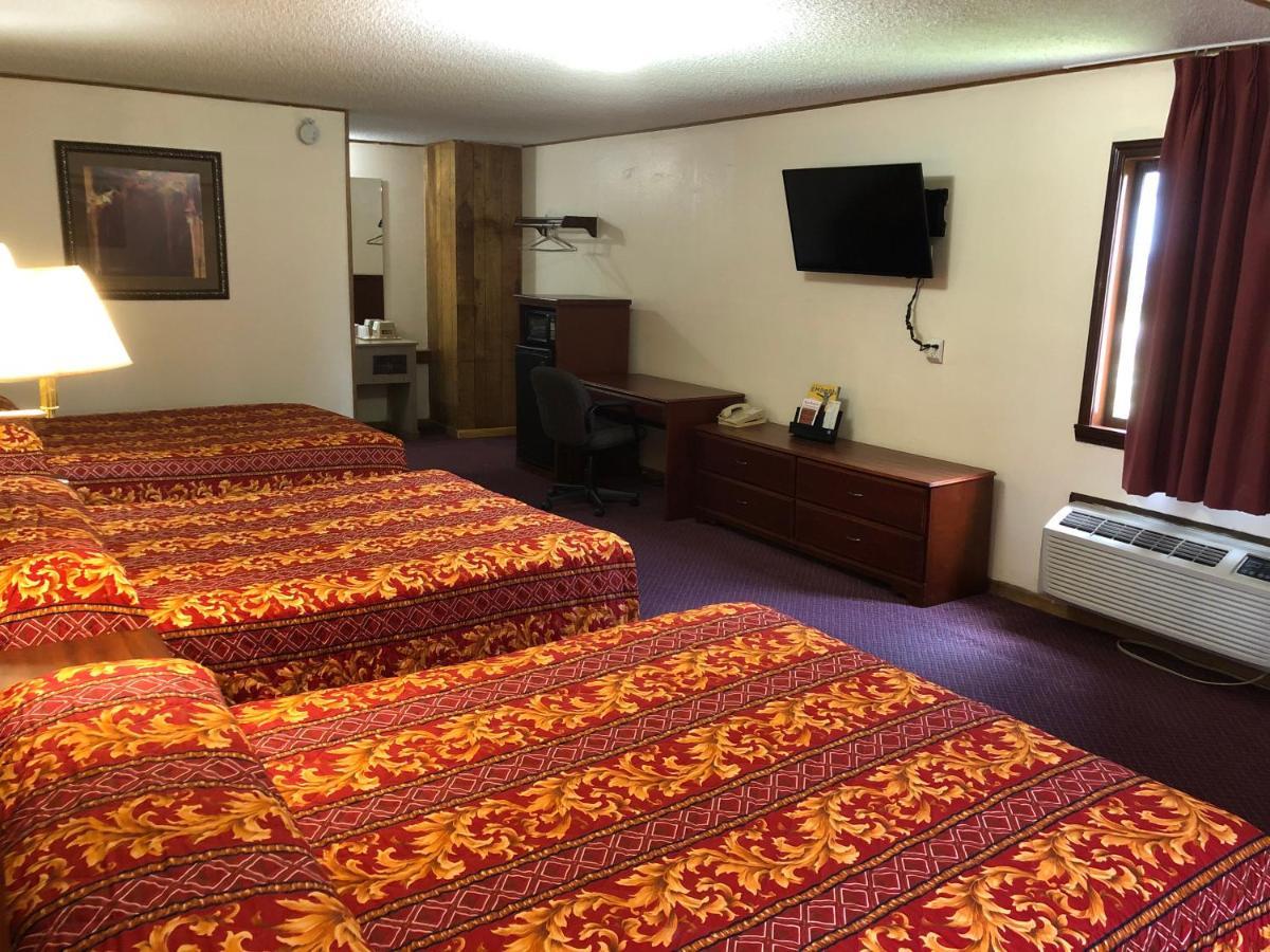 Budget Host Inn - Emporia Esterno foto